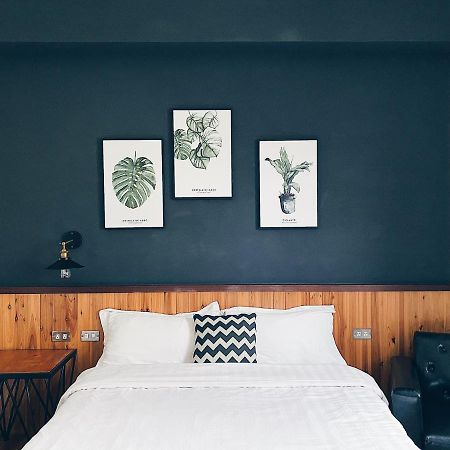 Mutter Apartment Tainan Buitenkant foto