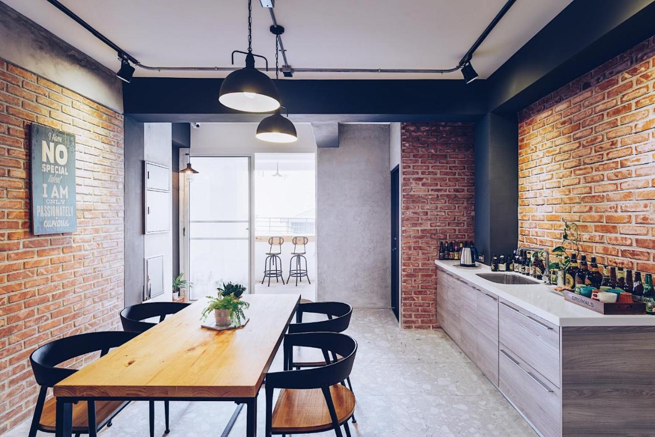 Mutter Apartment Tainan Buitenkant foto